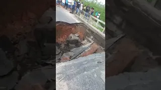 Urgente: Ponte de acesso à cidade do Prado pela estrada de Alcobaça está interditada