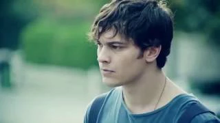 Çağatay Ulusoy * Can't be touched