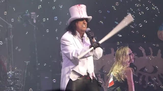 Alice Cooper - Schools Out/Another Brick In The Wall - 3/24/18