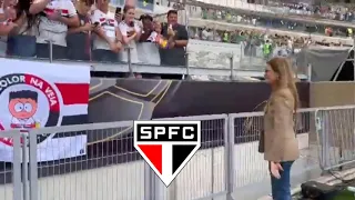 Torcida do tricolor chama Leila Pereira para o São Paulo. (04/02/24)