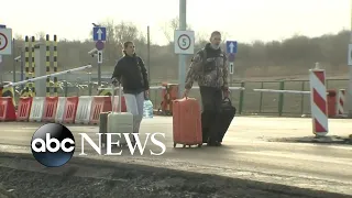 Ukrainians seeking shelter amid Russian bomb threat