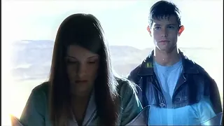 Roswell (1999) Season 1 - Opening Theme