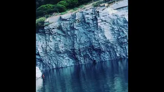 na  lagoa azul tem que ter coragem pra fazer oque eu fiz