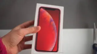 iPhone Xr in 2021 *quick unboxing* red edition !charger and headphones included!