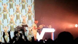 STROMAE LIVE EN FREIBURG / ALLEMAGNE / 15.05.14 / Merci