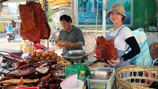 "Choáng" Trùm Ly chặt cái giò heo quay da giòn siêu to nhìn thèm chảy nước miếng