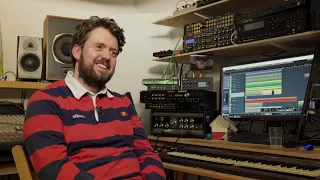 Tech Talk: Lauer and his love for vintage gear (Electronic Beats TV)