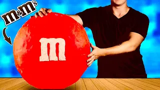 WE PREPARED A HUGE M&M'S WEIGHING 55 KILOGRAMS.