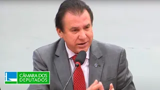 Ministro do Trabalho debate regulamentação de apps de transporte - Ind., Com. e Serviços - 25/04/24