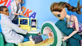 TO THE HOSPITAL FOR THE NEW YEAR (poor Max! Katya and Max are a cheerful family. Funny dolls in real
