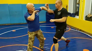 От двойки.Снять удар.Продолжение темы.В Н Крючков/Use the inertia of the attacking opponent