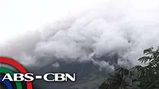 TV Patrol: Alert level 2 itinaas sa bulkang Mayon; mas marami pang 'eruption' nagbabadya