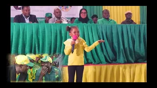 ONA BALAA LA MTOTO ZUCHU  ALIVYO WA VUNJA MBAVU VIONGOZI WA CCM RIVERSIDE