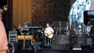 Paul McCartney - "Blackbird" (live @ Hyde Park)