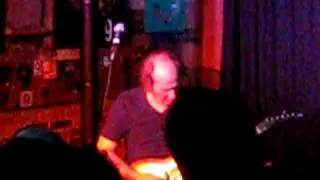 Adrian Belew  Cafe 9  Elephants.avi