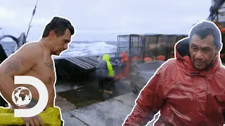 Crewmate Nearly Dies TWICE During Fishing Expedition I Deadliest Catch