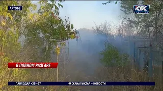 На старом кладбище в Актобе пострадали могилы