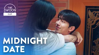 Nam Joo-hyuk surprises Kim Tae-ri at her doorstep | Twenty Five Twenty One Ep 15 [ENG SUB]