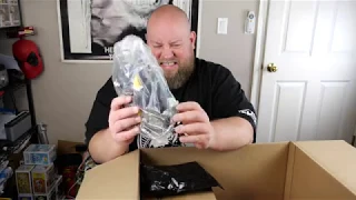 $3,000 Amazon DARK WEB Mystery Box & Goes Horribly Wrong CRAZY STUFF