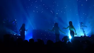 Dua Lipa - My Love (Wale) / Lost In Your Light live O2 Apollo, Manchester 14-04-18