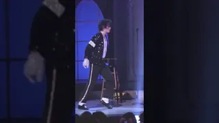 Walk like Ronald || Michael Jackson edit (22)