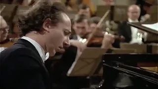 Mozart -Piano Concerto No 23 A major K 488, Maurizio Pollini, Karl Bohm