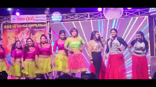 gabbada lo train lo pothunna chinni song dance vizag balu riders 9985989008