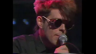 Thompson Twins   1983 02 18   Love on Your Side + Watching @ The Tube