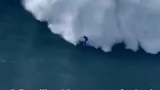 Wipout sinistro sofrido por Thiago Jacaré em Nazaré, Portugal