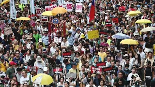 Huge Hong Kong protest against China extradition plan