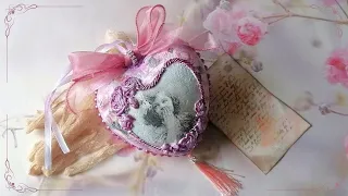 Shabby chic Christmas ornament - decoupage - DIY - styrofoam heart