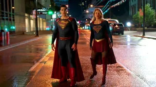 Supergirl,Flash,Superman e Arrow vs Amazo (Luta 2) - DUBLADO (Português-BR) HD | Elseworlds