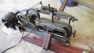 Cutting steel with my 1930's Wizard power hacksaw