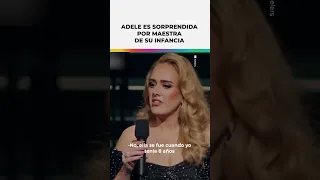 Adele fue sorprendida por su profesor de inglés del colegio durante su actuación