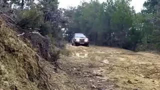 Nissan Terrano 2. Barro 3.