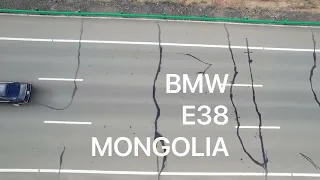 BMW E38 Mongolia - 750iL and 740iL cruising