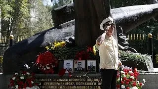 Russia remembers Kursk disaster