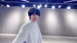 【TF家族三代】211219 姚昱辰微博更新 “课间一分钟可爱舞蹈挑战 耶...”