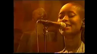 Erykah Badu Orange Moon (jazz) 2001