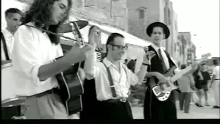 טיפקס - בתוך נייר עיתון ~הקליפ הרשמי