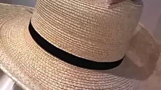 How to shape a palm leaf hat.wmv