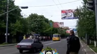 Мариуполь 9 05 2014 за 5 минут до приезда БМП, Ukraine