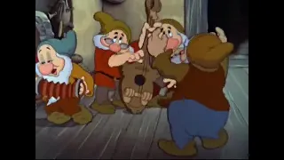 Snow White and the Seven Dwarfs The Silly Song - Hopparen Music