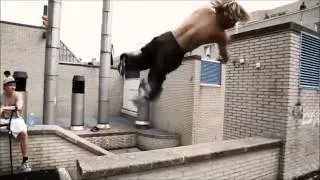 The World's Best Parkour and Freerunning 2012   MP4 360p