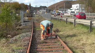 Hochwasser Katastrophe Eifel - Abrissarbeiten auf der Oleftalbahn BÜ Nebenbahn flood bridge damage