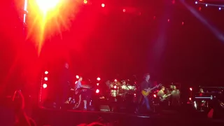 Billy Joel's Guitar Tech 'Chainsaw' Performs ACDC's 'Highway To Hell' at Bonnaroo 2015 w/ Billy Joel