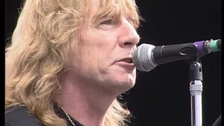 Status Quo - Alton Towers (26-6-2004)