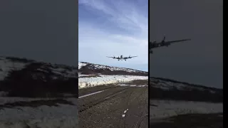 DC-6 landing