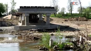 Міст-довгобуд після повені вже 8-ий рік не можуть відновити у Сторожинці