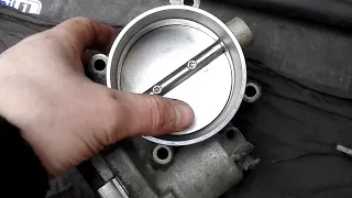 Throttle valve Troubleshooting Removal Cleaning Installation Adaptation